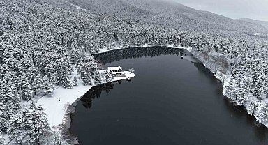 Bolu'nun incisi beyaza büründü, ortaya kartpostallık görüntüler çıktı