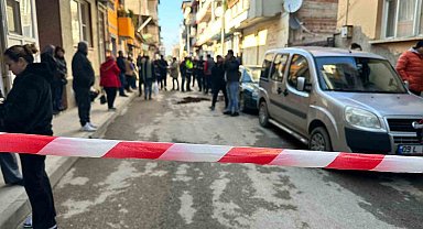 Boşanma aşamasındaki eşini sokak ortasında öldürdü