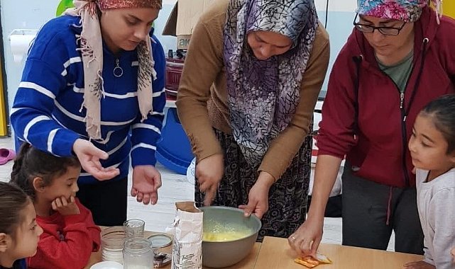 Bozdoğan'da minikler ekmek yapmasını öğrendi