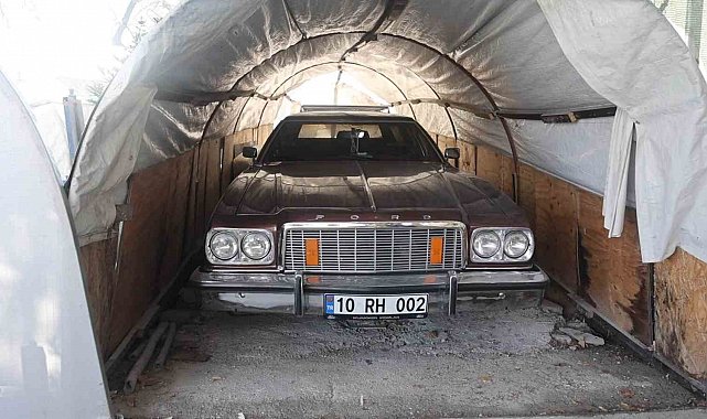 Bu serada sebze değil klasik araba yetişiyor