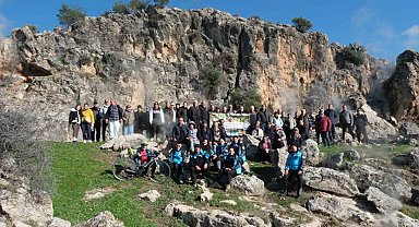 Buharkentliler 'doğa ve tarih' için yürüdü