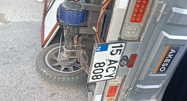 Burdur'da minibüsle üç tekerlekli motosiklet çarpıştı: 2 yaralı