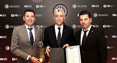 Bursa Kebap Evi'ne 'Hizmet İhracatı Şampiyonu' ödülü