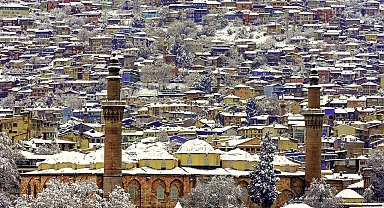 Bursa Ulu Cami dünya finalinde "Viki Anıtları Seviyor"da Türkiye birincisi oldu