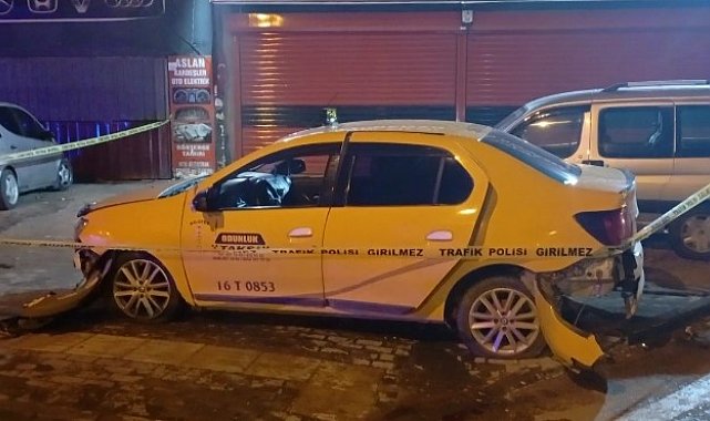 Bursa'da gasp edilen ticari taksi yarım saatlik kovalamacayla durduruldu