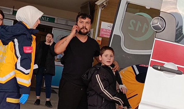 Bursa'da nacakla oynayan çocuğun parmağı kopma noktasına geldi