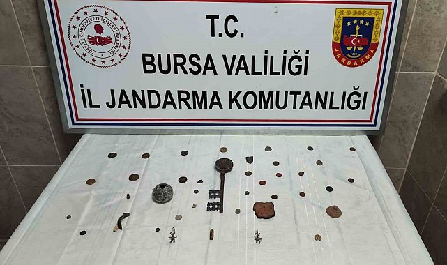 Bursa'da "Anadolu Mirası Operasyonu": 42 tarihi eser ele geçirildi