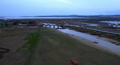 Büyükçekmece gölünde su azalıyor