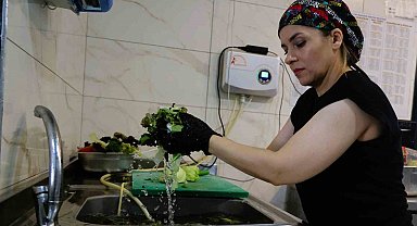 Büyükşehir EKDAĞ tesislerinde sebze ve meyveler ozonlu su ve gazla yıkanıyor