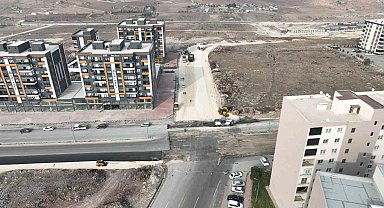 Büyükşehir'den trafiği rahatlatan yol çalışması