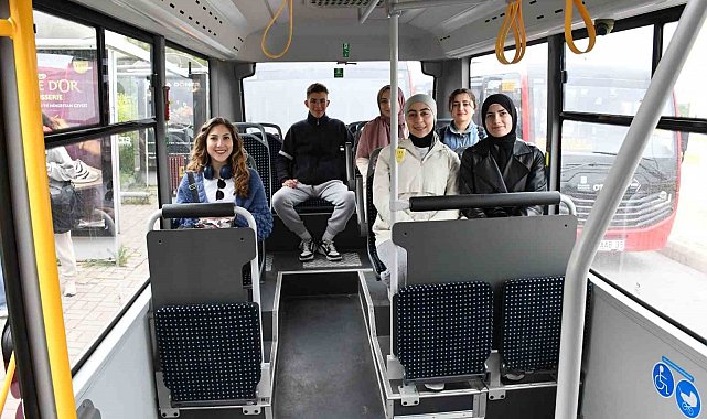 Büyükşehirden öğrencileri sevindiren ulaşım hizmeti