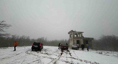 Çanakkale'de mevsimin ilk karı yağdı