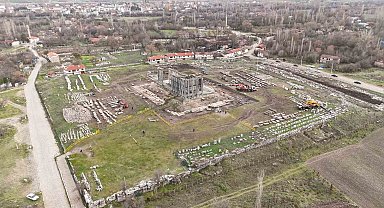 Çavdarhisar Aizanoi Antik Kenti'nde kazı ve restorasyon çalışmaları devam ediyor