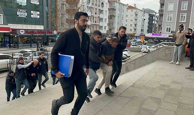 Çerkezköy'de tefecilik operasyonu: 3 kişi gözaltında