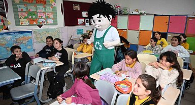 Çevre Dedektifi maskot Kerem iş başında