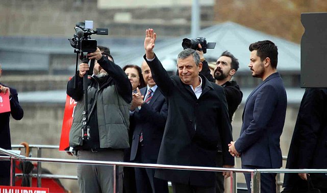 CHP Genel Başkanı Özel: "Asgari ücret veren için 29, alan için 39 bin lira olmalı"