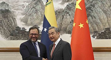 Çin'den Venezuela'ya destek