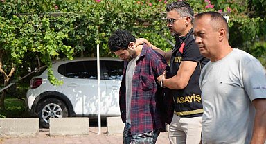 Cinayet davasında ilk kez hakim karşısına çıkan sanık: "Masanın üzerindeki bardağı alıp başına vurdum"