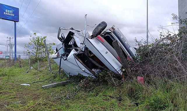 Ciple çarpışan otomobil hurdaya döndü: 1'i ağır 2 yaralı