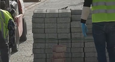 Çivril Belediyesi uzun yıllardır yapılmayan Kızılcasöğüt Mahallesi üst yapı çalışmalarına başladı