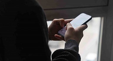 Çocukların dikkatini çalan tehlike: Kısa videolar