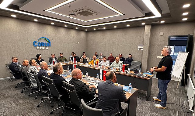 Çoruh EDAŞ'tan ilçe yöneticilerine etkili iletişim ve beden dili eğitimi