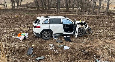 Çorum'da cip takla attı: 2 yaralı