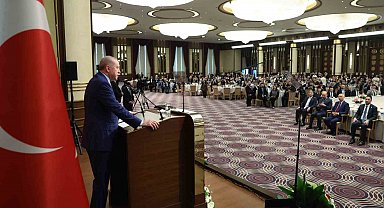 Cumhurbaşkanı Erdoğan: "Avrupa Türk toplumunu kimseye ezdirmeyiz, ezmeye çalışan kifayetsizlere de hadlerini pekala bildiririz"