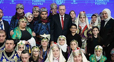 Cumhurbaşkanı Erdoğan: "Engelli vatandaşlarımızın sorunlarını çözüme ulaştırmak birincil önceliğimizdir"