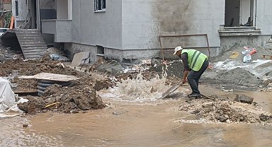 Delinen doğal gaz borusu ekipleri alarma geçirdi