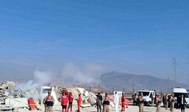 Denizli'de 5.6 büyüklüğünde deprem senaryosu tatbikatı