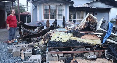 Deprem sonrası inşa ettikleri evlerinde alevler içinde kalan aile korku dolu anlar yaşadı