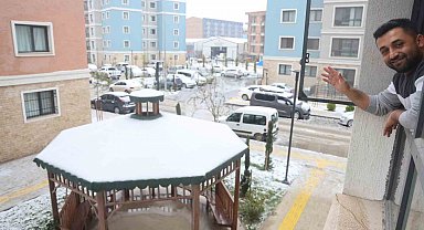 Depremde onlarca insana mezar olan 600 konutlarda yeni yuvalarına kavuşan vatandaşlar, 2026'yı sıcak yuvalarında karşılıyor