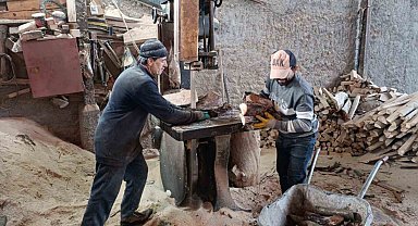 Depremle yenilenen konutlar doğal gazlı olunca mahrukatçılarda durgunluk yaşanmaya başladı