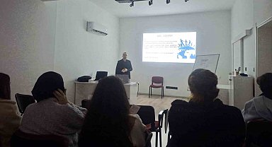 Dezavantajlı gruplara yönelik sağlık eğitimleri sürüyor