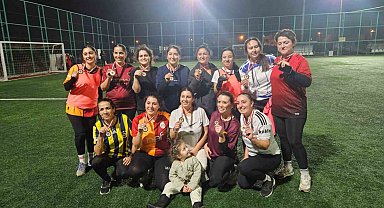 Didim'de anneler sahaya indi