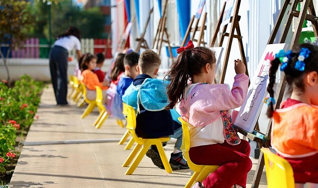 Didim'de kreş öğrencilerinden resim etkinliği