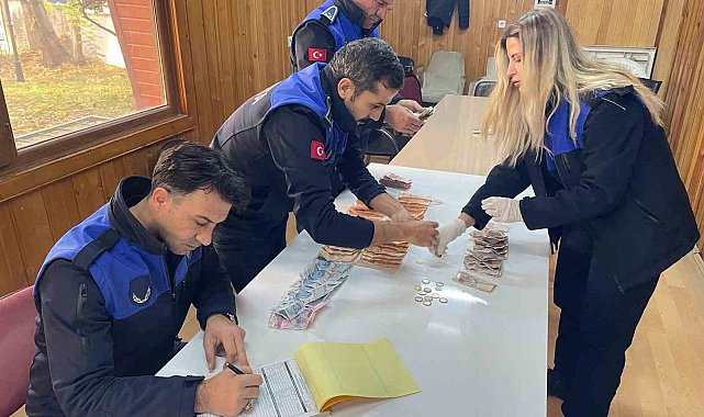 Dilencinin üzerinden 3 bin 731 TL para çıktı