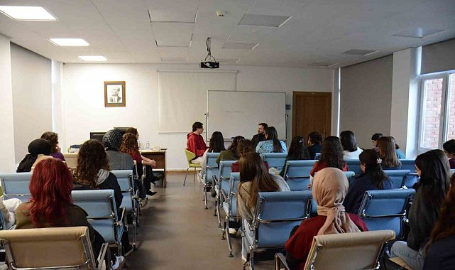 DİLKOM'da "Otizm Perspektifinden Dil ve Konuşma Terapisi" söyleyişi