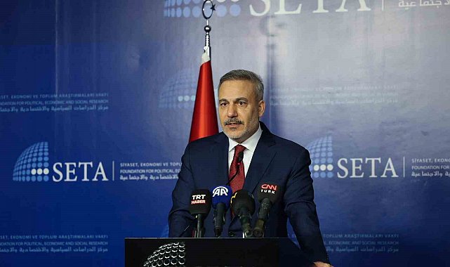 Dışişleri Bakanı Fidan: "Elinizdeki silahlı unsurlar Suriye yönetiminin emrine girmek zorundadır"