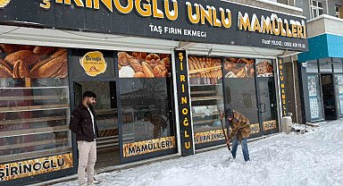 Diyadin'de kar yağışı hayatı olumsuz etkiledi