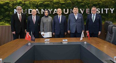 Dr. Özkul'dan Mudanya Üniversitesi'nde 'hayat' dersi