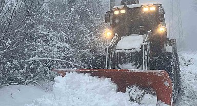 Düzce'de kar nedeniyle 37 köy yolu ulaşıma kapandı