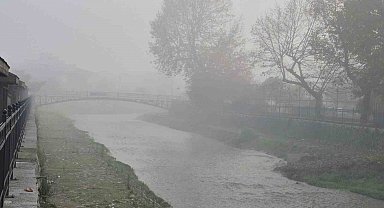 Düzce'de sis etkili oluyor