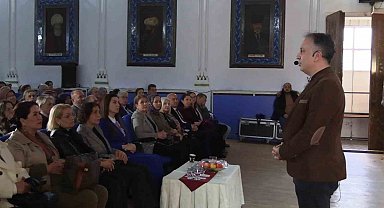 Ebeveynlere 3 yaş altına telefon ve tablet uyarısı