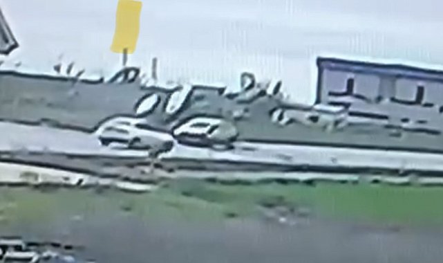 Edirne'de çarpışan aracın defalarca takla attığı kaza kamerada