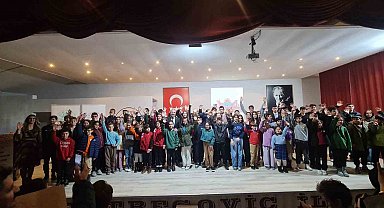 Efeler'de öğrenci meclisi açılış programı gerçekleştirildi