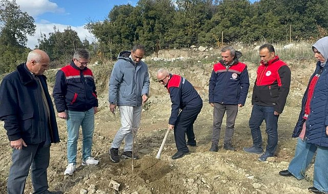 Eğirdir Gölü'ndeki kuraklık tarımda yön değiştirdi