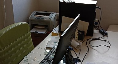 Elazığ'da aile sağlığı merkezine taşlı saldırı, doktora tehdit