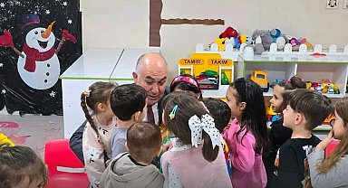 Emeksiz anaokulunda miniklerle buluştu